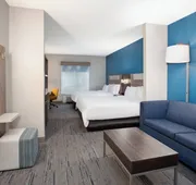 Holiday Inn Express Hotel & Suites Grand Rapids-North by IHG hotel detail image 7