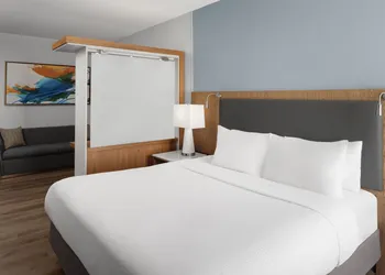SpringHill Suites by Marriott Houston Intercontinental Arprt hotel thumbnail 6