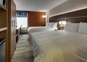 Holiday Inn Express Voorhees - Mt. Laurel by IHG hotel thumbnail 2