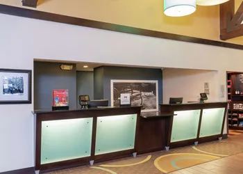 Hampton Inn & Suites Cleveland-Airport/Middleburg Heights hotel thumbnail 2
