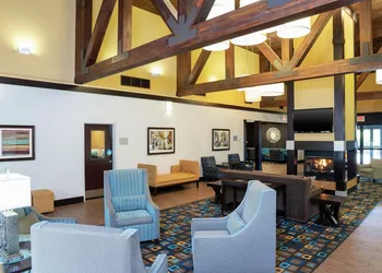 Hampton Inn & Suites Cleveland-Airport/Middleburg Heights hotel thumbnail 4