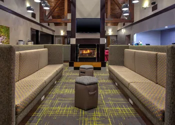 Hampton Inn & Suites Cleveland-Airport/Middleburg Heights hotel thumbnail 5