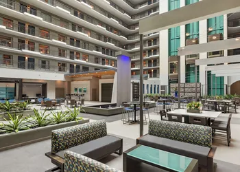 Embassy Suites by Hilton Miami International Airport hotel thumbnail 8
