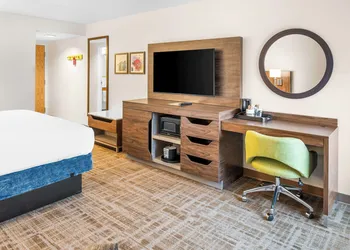 Hampton Inn Grand Rapids-North hotel thumbnail 6