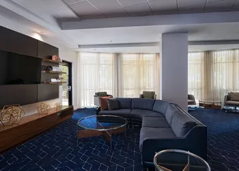 Courtyard by Marriott Austin Airport hotel thumbnail 2