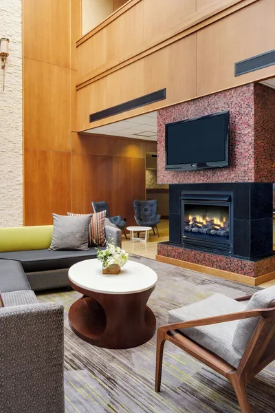 Courtyard by Marriott Boston Logan Airport hotel detail image 2