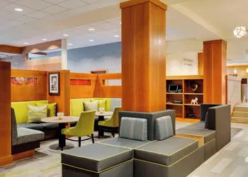 Courtyard by Marriott Boston Logan Airport hotel thumbnail 3