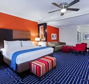 Holiday Inn Express & Suites Houston East, by IHG hotel detail image 7