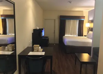 Days Inn & Suites by Wyndham Galveston West/Seawall hotel thumbnail 8