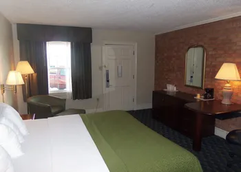 Governor House Inn hotel thumbnail 5