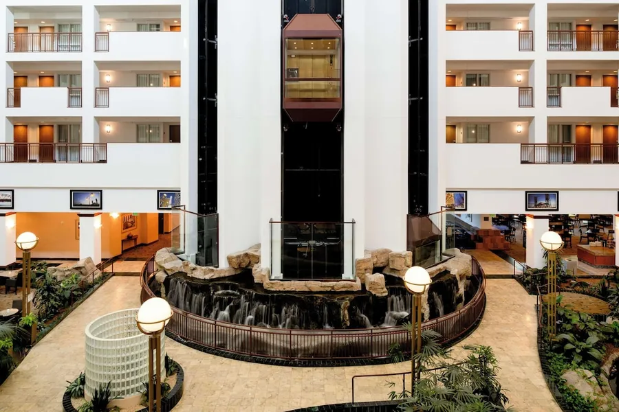 Embassy Suites by Hilton Portland Airport hotel detail image 6