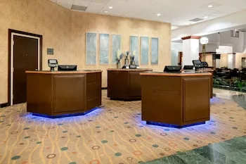Embassy Suites by Hilton Portland Airport hotel thumbnail 7