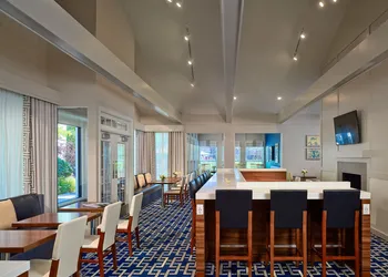 Sonesta Simply Suites Cleveland Airport hotel thumbnail 5