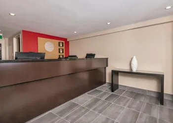 Comfort Inn Ottawa East hotel thumbnail 2