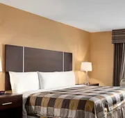 Days Inn by Wyndham Brampton hotel detail image 3