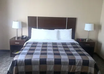 Days Inn by Wyndham Brampton hotel thumbnail 4
