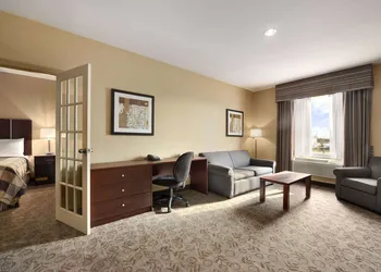 Days Inn by Wyndham Brampton hotel thumbnail 6