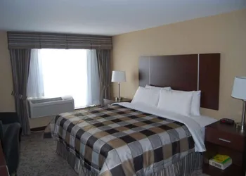 Days Inn by Wyndham Brampton hotel thumbnail 7