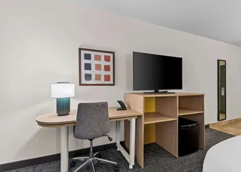 Spark by Hilton Bensalem Philadelphia hotel thumbnail 7