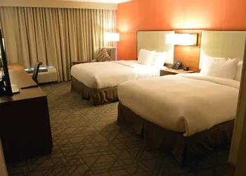 Hilton Knoxville Airport hotel thumbnail 6