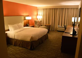 Hilton Knoxville Airport hotel thumbnail 7