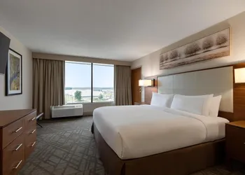 Hilton Knoxville Airport hotel thumbnail 8