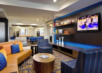 Courtyard St. Louis Airport/Earth City hotel thumbnail 2