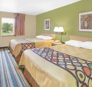 Super 8 by Wyndham East Moline hotel detail image 4