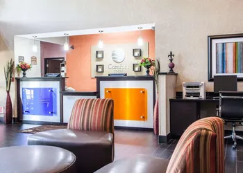 Comfort Inn Lees Summit @ Hwy 50 & Hwy 291 hotel thumbnail 2
