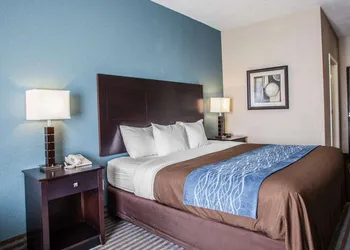 Comfort Inn Lees Summit @ Hwy 50 & Hwy 291 hotel thumbnail 6