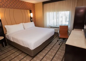 Holiday Inn New York City - Times Square by IHG hotel thumbnail 7