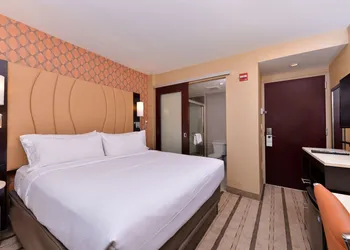 Holiday Inn New York City - Times Square by IHG hotel thumbnail 8
