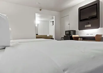 Motel 6 San Luis Obispo, CA - South hotel thumbnail 8