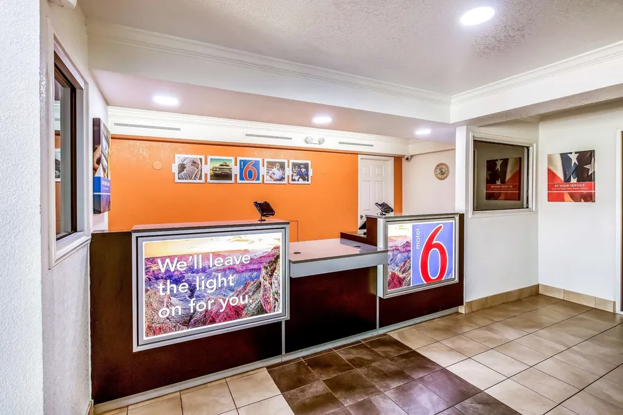 Motel 6 Euless, TX - DFW West hotel detail image 2