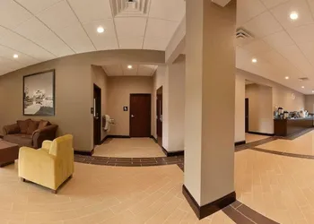 Super 8 by Wyndham Hershey Chocolate Avenue hotel thumbnail 3