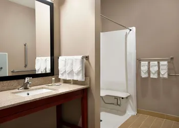 Super 8 by Wyndham Hershey Chocolate Avenue hotel thumbnail 4