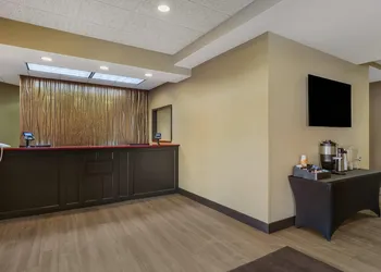 MainStay Suites Fitchburg - Madison hotel thumbnail 3