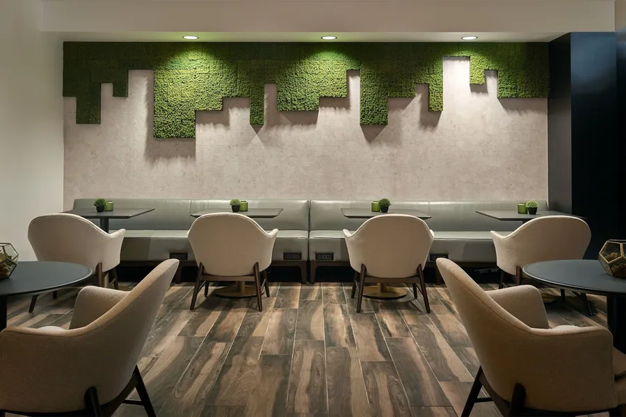 Charlotte Marriott SouthPark hotel detail image 2