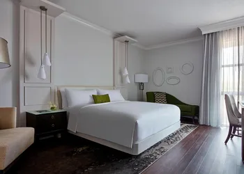 Charlotte Marriott SouthPark hotel thumbnail 6