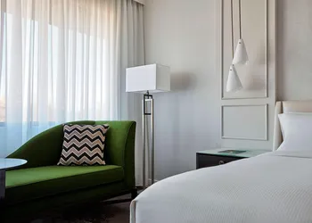 Charlotte Marriott SouthPark hotel thumbnail 7