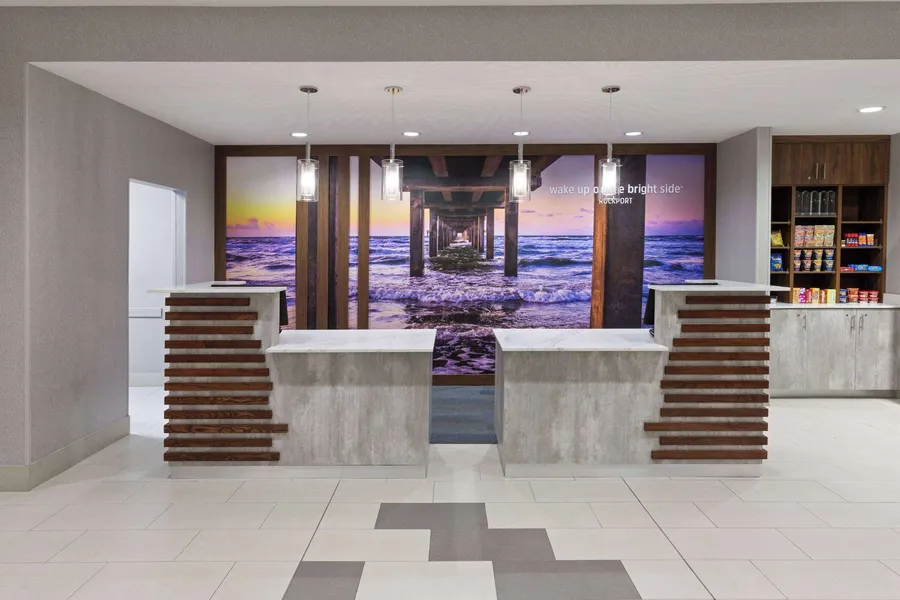 La Quinta Inn & Suites by Wyndham Rockport - Fulton hotel detail image 2