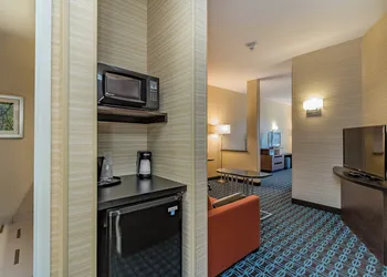 Fairfield Inn & Suites Elkhart hotel thumbnail 6