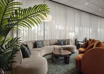 Sonesta Los Angeles Airport LAX hotel thumbnail 3