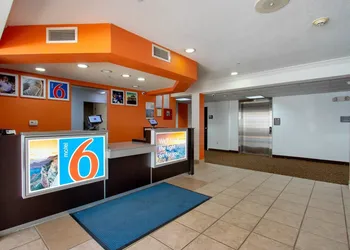 Motel 6 El Paso, TX - Southeast hotel thumbnail 5