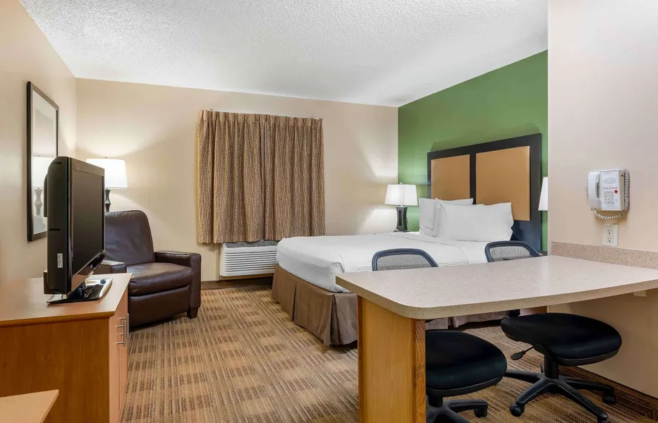 Extended Stay America Suites Cincinnati Blue Ash Reagan Hwy hotel detail image 6