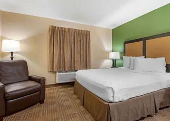 Extended Stay America Suites Cincinnati Blue Ash Reagan Hwy hotel thumbnail 7