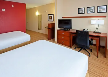 Courtyard by Marriott Louisville Northeast hotel thumbnail 5