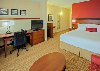 Courtyard by Marriott Louisville Northeast hotel thumbnail 6