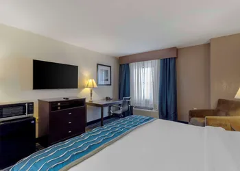 Comfort Inn & Suites Brentwood - Nashville hotel thumbnail 6
