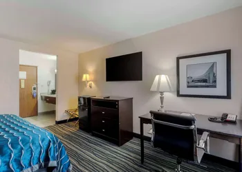 Comfort Inn & Suites Brentwood - Nashville hotel thumbnail 8